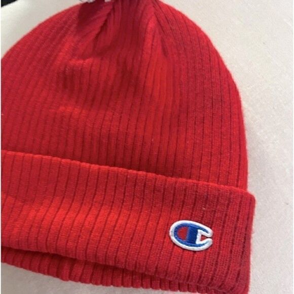 MENS Champion Men's Winter Beanie, Medium Red, cold winter Hat - Picture 3 of 7